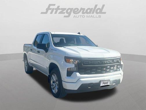 Summit White 2026 Chevrolet Silverado 1500 Custom