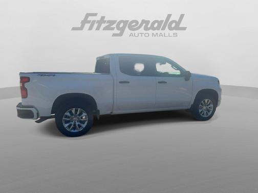 Summit White 2026 Chevrolet Silverado 1500 Custom