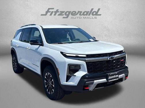 Polar White Tricoat 2026 Chevrolet Traverse AWD Z71
