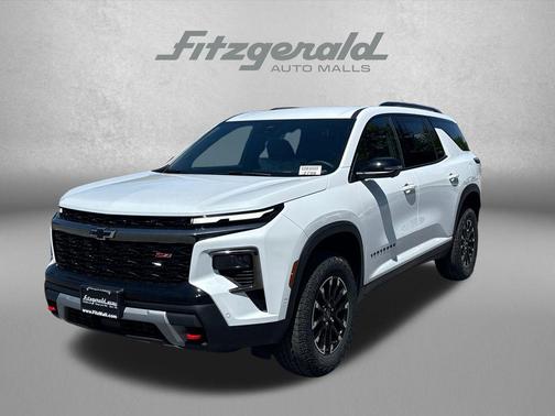 Polar White Tricoat 2026 Chevrolet Traverse AWD Z71