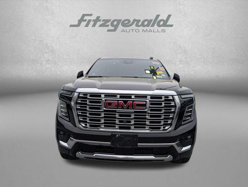 Onyx Black 2025 GMC Yukon XL Denali