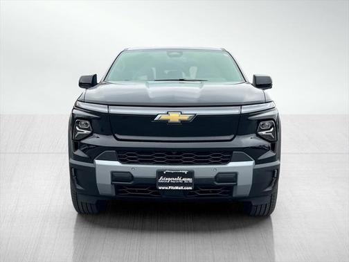 2025 Chevrolet Silverado EV LT