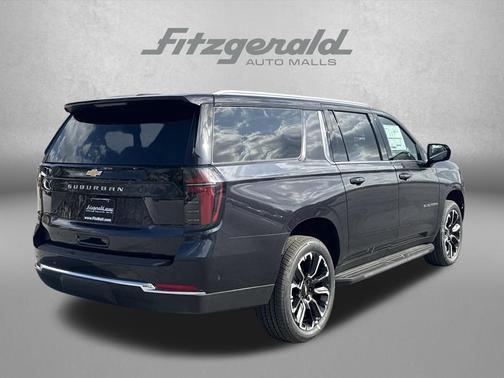 Dark Ash Metallic 2026 Chevrolet Suburban LS