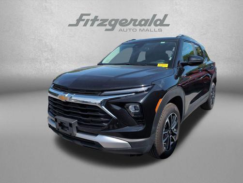 Mosaic Black Metallic 2025 Chevrolet Trailblazer LT