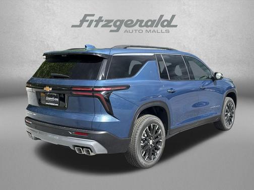 Lakeshore Blue Metallic 2026 Chevrolet Traverse LT