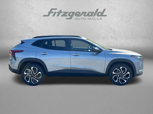 Sterling Gray Metallic 2026 Chevrolet Trax FWD 2RS