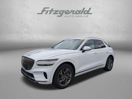 Alta White 2023 Genesis GV70 2.5T AWD