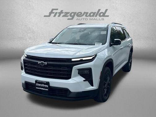 Polar White Tricoat 2026 Chevrolet Traverse LT