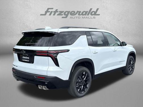 Polar White Tricoat 2026 Chevrolet Traverse LT
