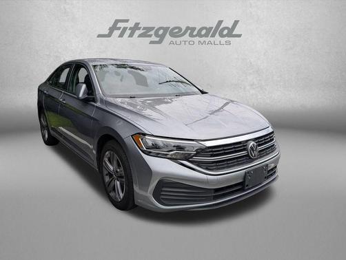 Pyrite Silver Metallic 2024 Volkswagen Jetta 1.5T SE