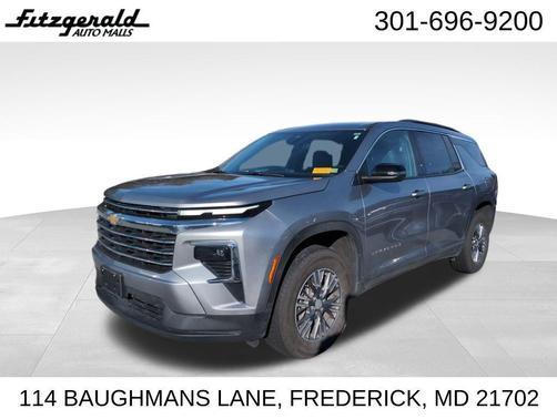 2025 Chevrolet Traverse LT