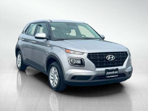 2024 Hyundai VENUE SE