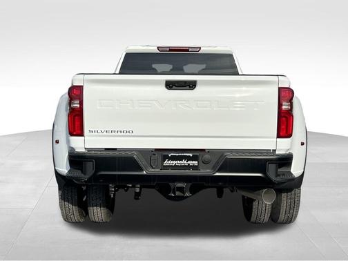 2026 Chevrolet Silverado 3500 WT