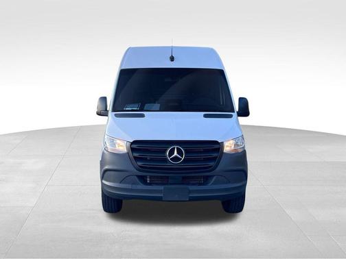2025 Mercedes-Benz Sprinter 2500 Standard Roof