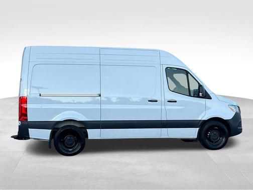 2025 Mercedes-Benz Sprinter 2500 Standard Roof