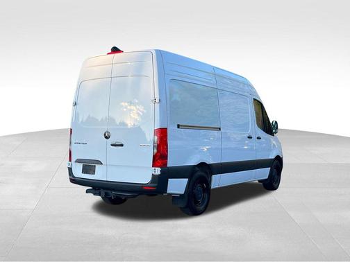 2025 Mercedes-Benz Sprinter 2500 Standard Roof
