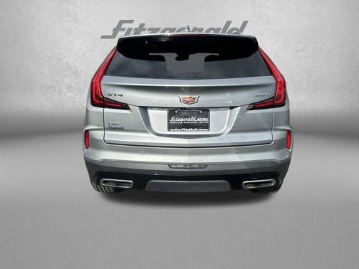 Argent Silver Metallic 2024 Cadillac XT4 Premium Luxury