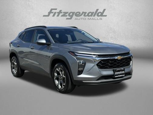 Sterling Gray Metallic 2025 Chevrolet Trax LT