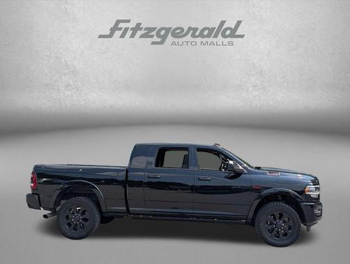 Diamond Black Crystal Pearlcoat 2022 RAM 2500 Laramie Mega Cab 4x4 6'4' Box