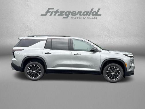 Sterling Gray Metallic 2026 Chevrolet Traverse LT