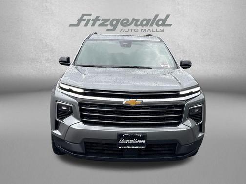 Sterling Gray Metallic 2026 Chevrolet Traverse LT