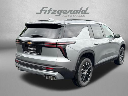Sterling Gray Metallic 2026 Chevrolet Traverse LT