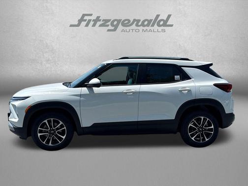 Summit White 2026 Chevrolet Trailblazer LT