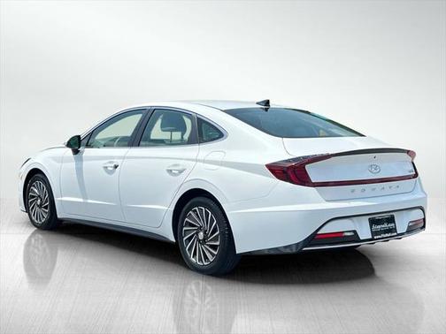 2023 Hyundai SONATA Hybrid SE