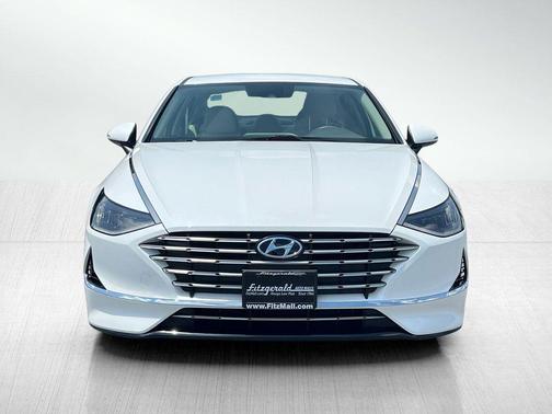 2023 Hyundai SONATA Hybrid SE