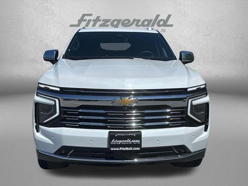 Polar White Tricoat 2026 Chevrolet Suburban Premier