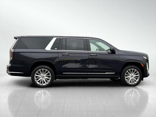 2022 Cadillac Escalade ESV Premium Luxury