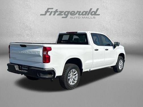 Summit White 2026 Chevrolet Silverado 1500 WT