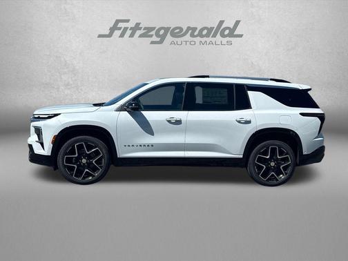Polar White Tricoat 2026 Chevrolet Traverse High Country