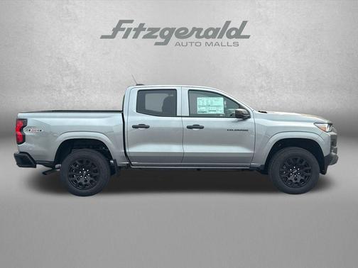 Sterling Gray Metallic 2026 Chevrolet Colorado WT