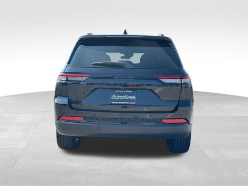 2022 Jeep Grand Cherokee Altitude