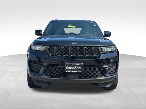 2022 Jeep Grand Cherokee Altitude