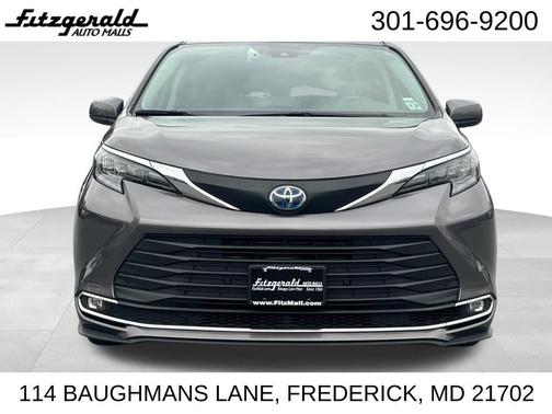 2024 Toyota Sienna XLE