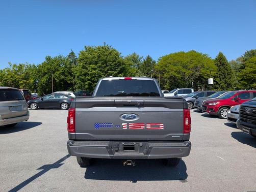 CARBONIZED GRAY METALLIC 2023 Ford F-150 XLT