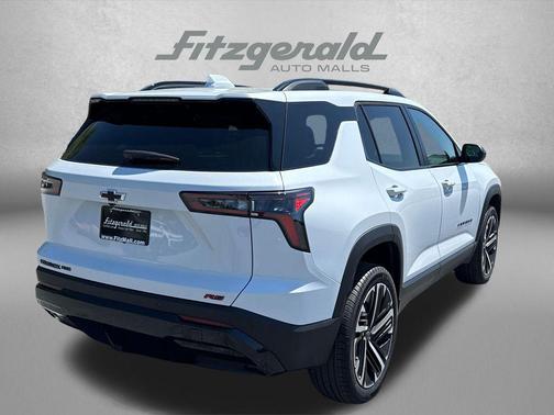 Polar White Tricoat 2026 Chevrolet Equinox AWD RS