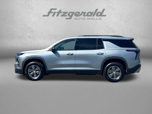 Sterling Gray Metallic 2026 Chevrolet Traverse LT