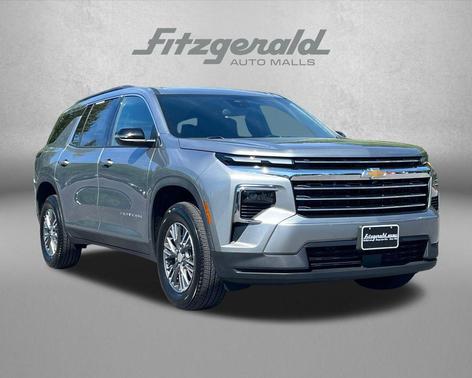 Sterling Gray Metallic 2026 Chevrolet Traverse LT