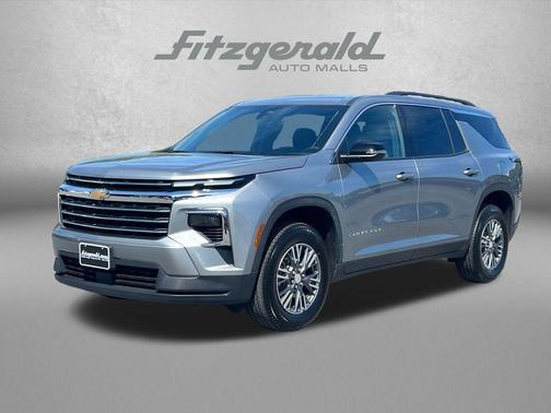 Sterling Gray Metallic 2026 Chevrolet Traverse LT