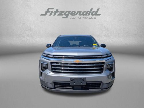 Sterling Gray Metallic 2026 Chevrolet Traverse LT