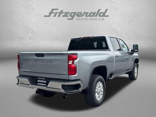 Sterling Gray Metallic 2026 Chevrolet Silverado 3500 LT