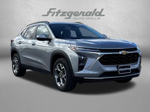 Sterling Gray Metallic 2025 Chevrolet Trax LT