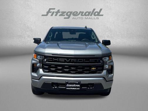Sterling Gray Metallic 2026 Chevrolet Silverado 1500 Custom