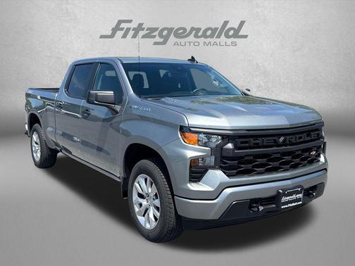 Sterling Gray Metallic 2026 Chevrolet Silverado 1500 Custom