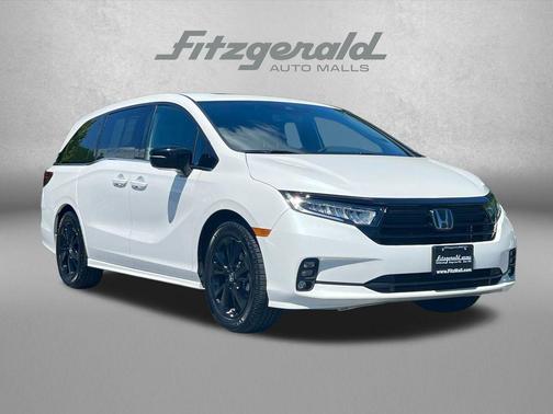 Platinum White Pearl 2024 Honda Odyssey Sport