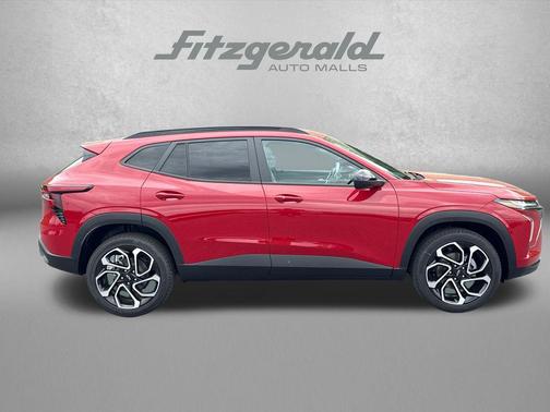 Apex Red 2026 Chevrolet Trax FWD 2RS