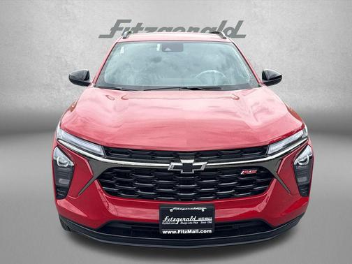 Apex Red 2026 Chevrolet Trax FWD 2RS